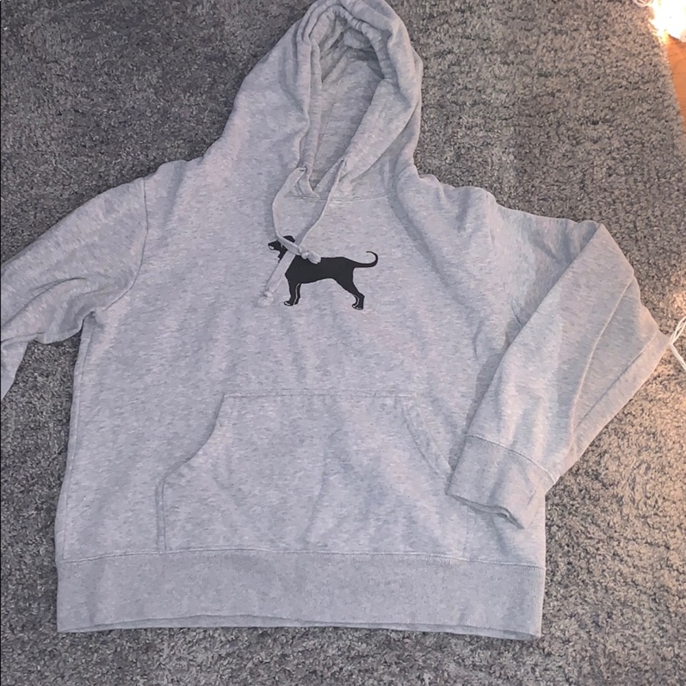 black dog sweatshirt